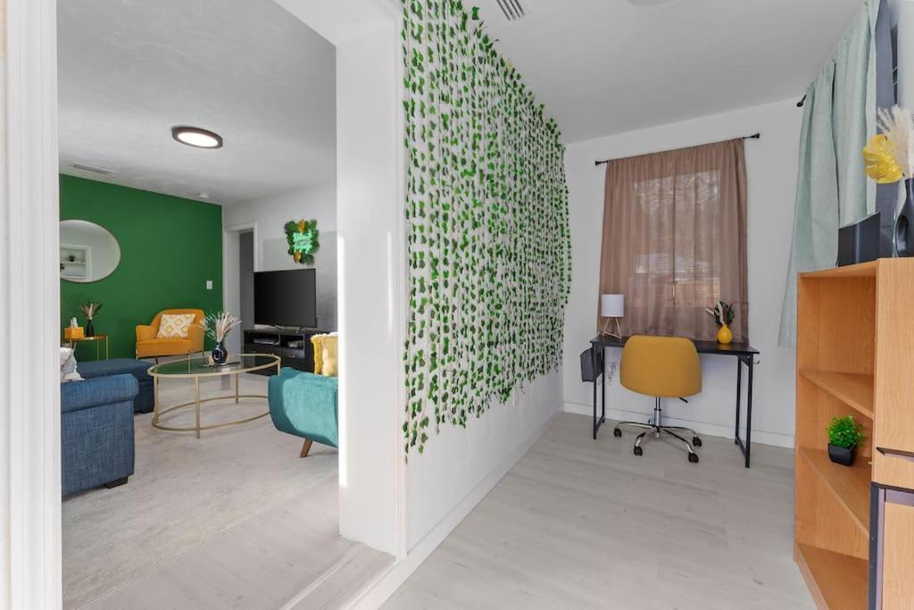 Smart Bungalow: 10-Min To Uf, Central Location Gainesville Exteriör bild