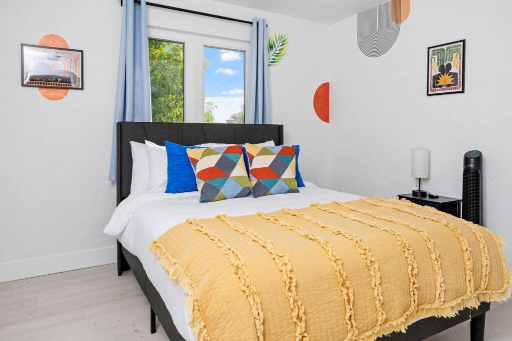 Smart Bungalow: 10-Min To Uf, Central Location Gainesville Exteriör bild
