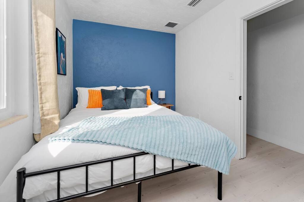 Smart Bungalow: 10-Min To Uf, Central Location Gainesville Exteriör bild