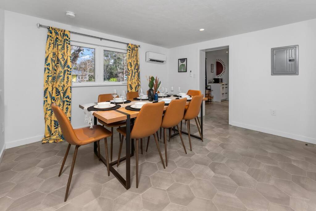 Smart Bungalow: 10-Min To Uf, Central Location Gainesville Exteriör bild