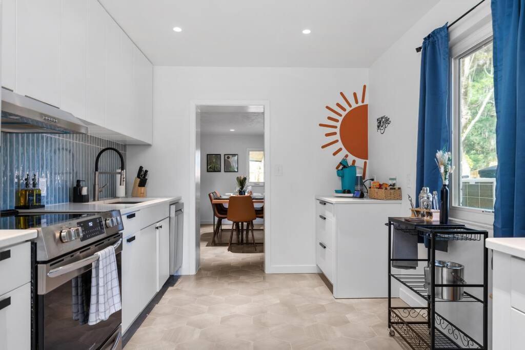 Smart Bungalow: 10-Min To Uf, Central Location Gainesville Exteriör bild